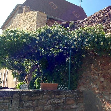 Leynes Le Vieux Chateau Bed & Breakfast エクステリア 写真