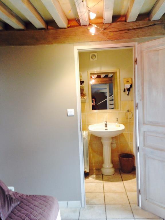 Leynes Le Vieux Chateau Bed & Breakfast エクステリア 写真